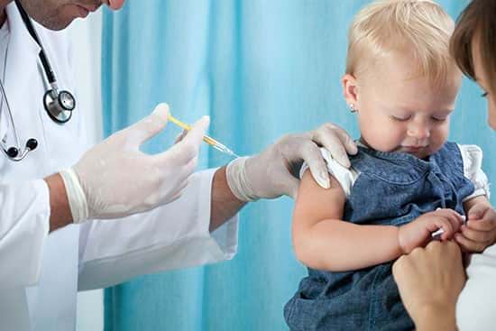 روش های کاهش درد واکسن در نوزاد