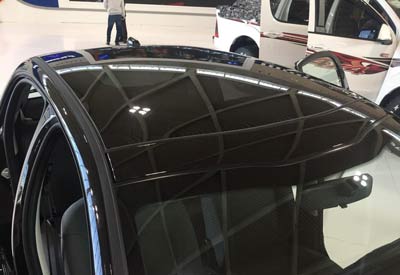 ایران خودرو 207 صندوقدار و هاچ بک با سقف شیشه ای را به نمایش گذاشت