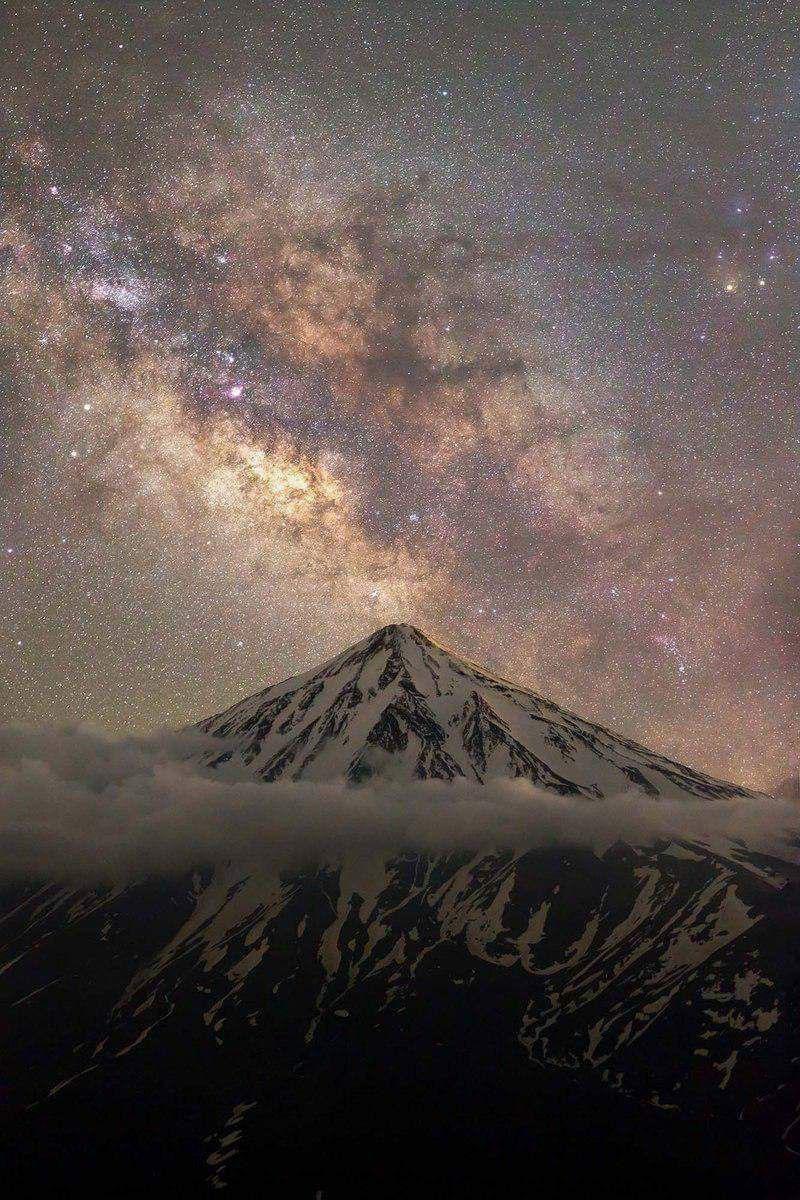 تصویری اعجاب انگیز از کوه دماوند