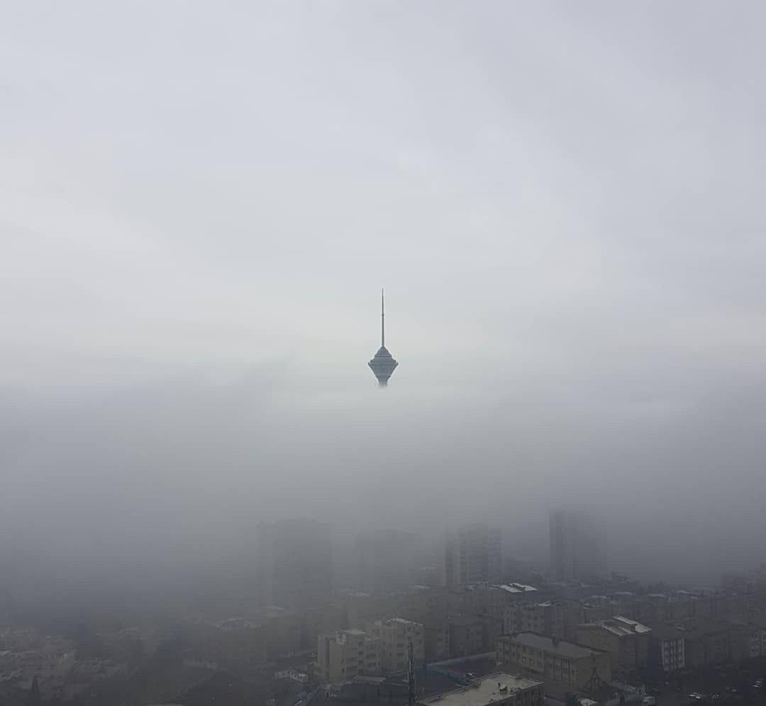 تصاویر زیبا از آسمان مه آلود تهران