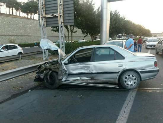 تصادف وحشتناک ۷ خودرو در جاده تهران - کرج با 3 کشته و مجروح