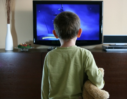 تماشای تلویزیون برای کودکان؛ ممنوع!